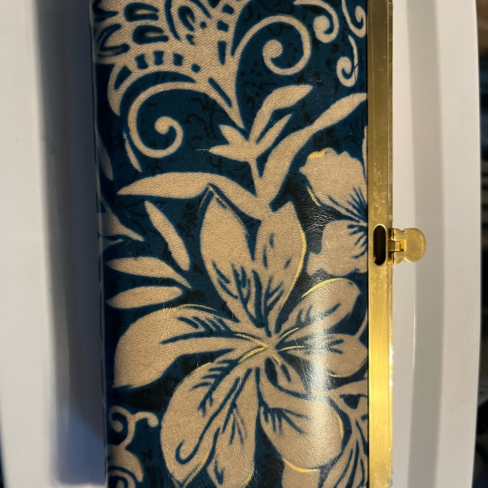 Patricia Nash Blue and cream Cauchy wallet